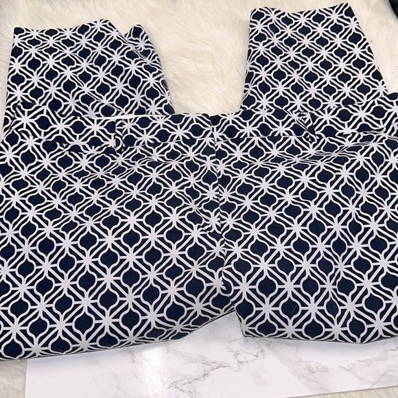 Crown and Ivy Stylish Patterned Pants size 24W - Picture 2 of 7